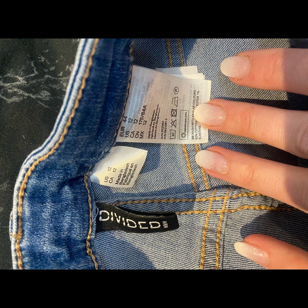 High waisted jeans